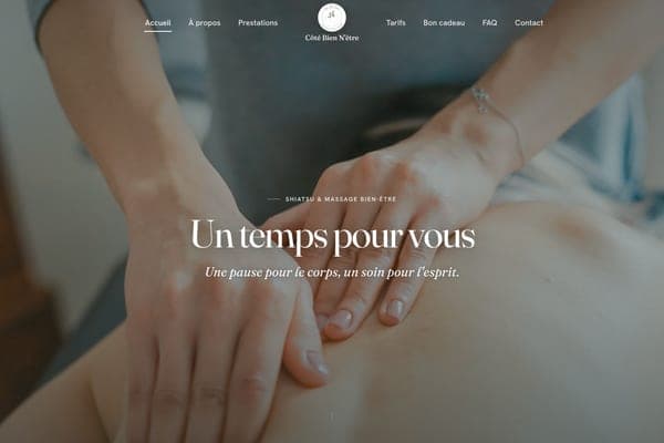 Page d'accueil de Côté Bien N'être : mains de massage et titre « Un temps pour vous »